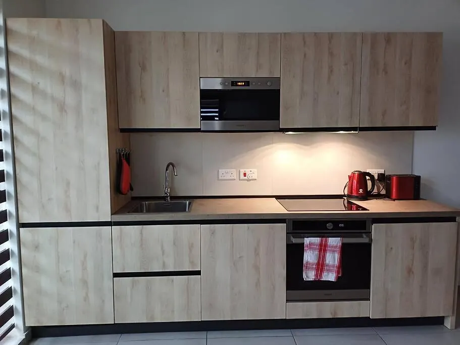 Gzira Central Modern Apartment 0*,